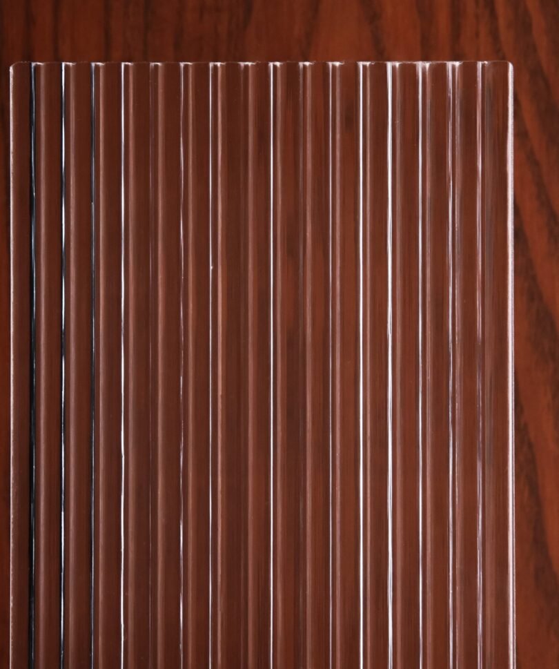 Fluted Clear FL 006
